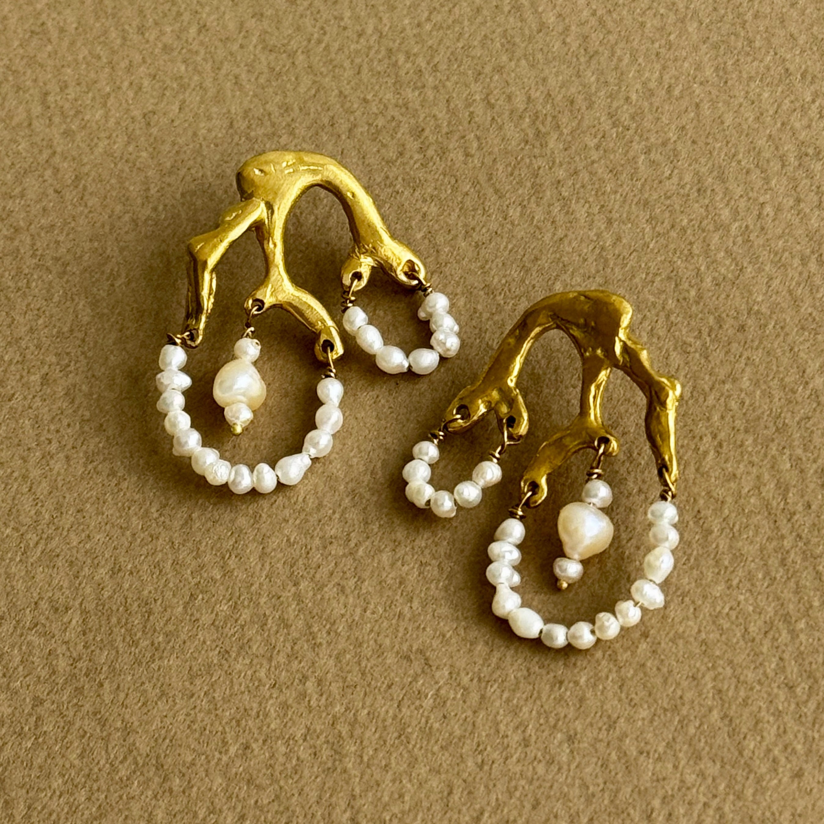 Brincos Algas e Pérolas